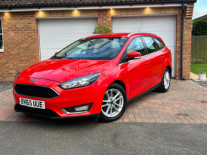 2015 Ford Focus 1.5 Tdci Zetec Euro 6 (s/s) 5dr in Red — image 2