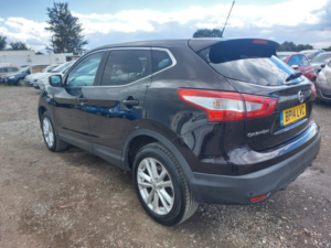 2014 Nissan Qashqai 1.2 Dig-T Acenta Premium in Black — image 5