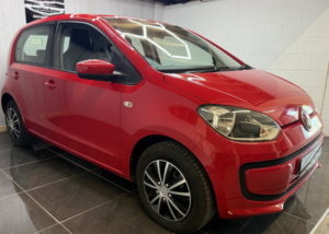 2015 Volkswagen Up! 1.0 Move Up! in Red — image 4