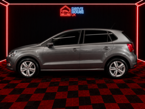 2016 Volkswagen Polo 1.2 Tsi Bluemotion Tech Match in Grey — image 2