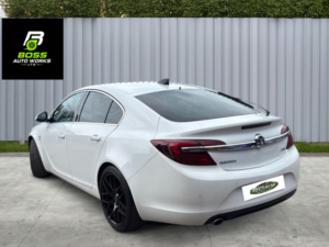 2016 Vauxhall Insignia 2.0 Cdti Ecoflex Elite Nav in White — image 5