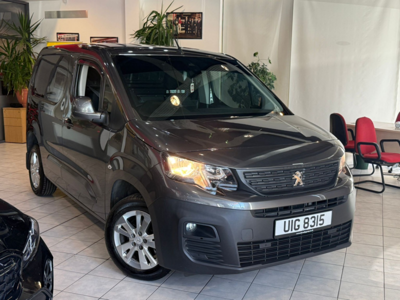 2020 Peugeot Partner 1.5 Bluehdi 1000 Asphalt in Grey — image 1