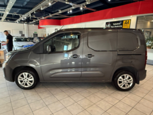 2020 Peugeot Partner 1.5 Bluehdi 1000 Asphalt in Grey — image 5