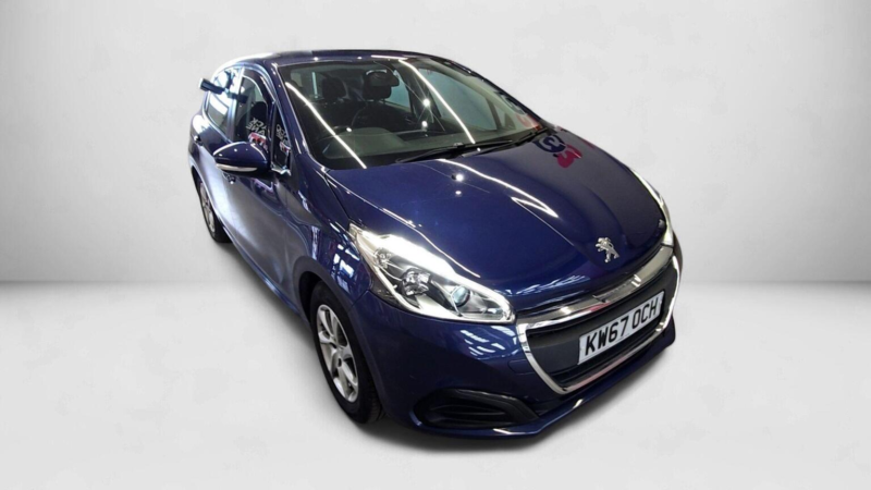 2018 Peugeot 208 1.2 Puretech Active Euro 6 (s/s) 5dr in Blue — image 1