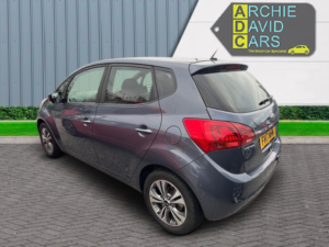 2017 Kia Venga 1.6 3 in Blue — image 5