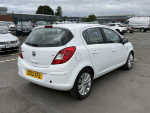 2012 Vauxhall Corsa 1.4 16v Se in White — image 3