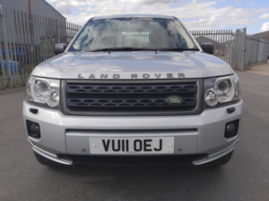 2011 Land Rover Freelander 2 2.2 Td4 Hse in Silver — image 3