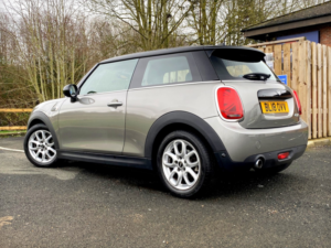 2018 MINI Hatch 1.5 Cooper 3-Door - 1 Owner. 25,200 Miles - Pepper Pack, 16" Alloys, Rear Sensors. Fsh. Silver. Sold in Silver — image 2