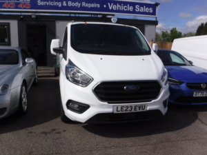 2023 Ford Transit Custom 2.0 Transit Custom Limited Van 300 L1 2.0l Ecoblue 130ps Fwd 6 Speed Manual in White — image 1