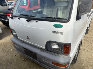 1996 Mitsubishi Minicab Minicab 4WD in White — image 4