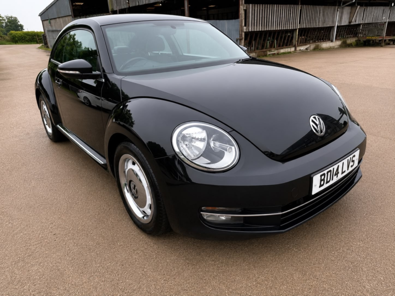 2014 Volkswagen Beetle 1.2 Tsi Design in Black — image 1