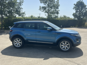 2012 Land Rover Range Rover Evoque 2.2 Sd4 Pure in Blue — image 2