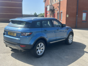 2012 Land Rover Range Rover Evoque 2.2 Sd4 Pure in Blue — image 3