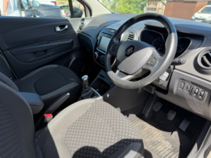 2018 Renault Captur 1.2 Tce Energy Dynamique S Nav SUV 5dr Petrol Manual Euro 6 (s/s) (120 Ps) in White — image 6