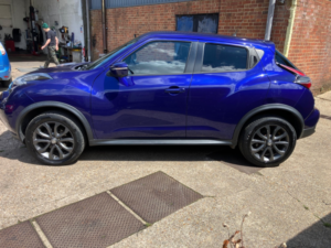 2014 Nissan Juke 1.5 Dci 8v Tekna in Blue — image 2