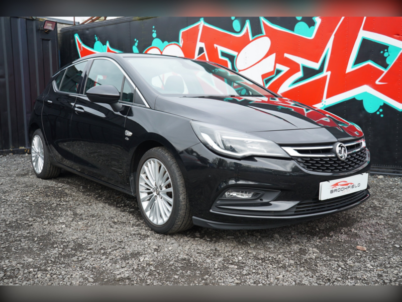 2017 Vauxhall Astra 5-Door Hatch 1.4t 150ps Elite in Black — image 1