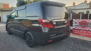 2008 Toyota Alphard Sunroofs Only 50k Miles in Black — image 3
