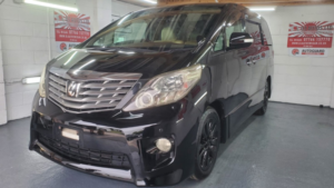 2008 Toyota Alphard Sunroofs Only 50k Miles in Black — image 6