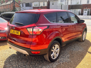 2016 Ford Kuga 1.5 Tdci Zetec Euro 6 (s/s) 5dr in Red — image 6