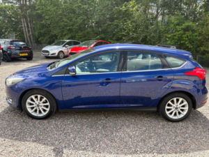 2015 Ford Focus 1.5 Tdci Titanium Hatchback 5dr Diesel Manual Euro 6 (s/s) (120 Ps) in Blue — image 4