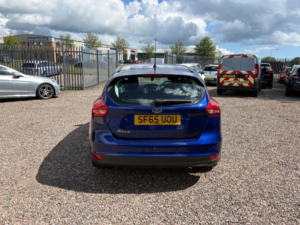 2015 Ford Focus 1.5 Tdci Titanium Hatchback 5dr Diesel Manual Euro 6 (s/s) (120 Ps) in Blue — image 6