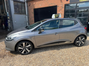 2015 Renault Clio 1.5 Dci Dynamique S Medianav Euro 5 (s/s) 5dr in Grey — image 5