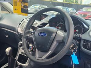 2009 Ford Fiesta 1.25 Style Hatchback 3dr Petrol Manual (128 G/km, 59 Bhp) in Blue — image 3