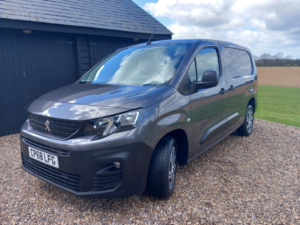 2019 Peugeot Partner 1.6 Bluehdi 950 Professional in Grey — image 4