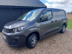 2019 Peugeot Partner 1.6 Bluehdi 950 Professional in Grey — image 5