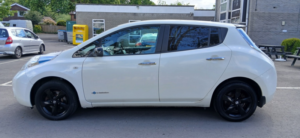 2017 Nissan Leaf 30kwh Black Edition in White — image 5