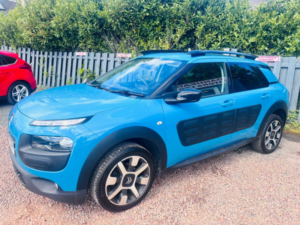 2017 Citroen C4 Cactus 1.2 Puretech Flair in Blue — image 5