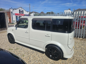 2008 Nissan Cubic 7 Seater Cube Cubic in White — image 3