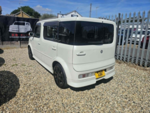 2008 Nissan Cubic 7 Seater Cube Cubic in White — image 6