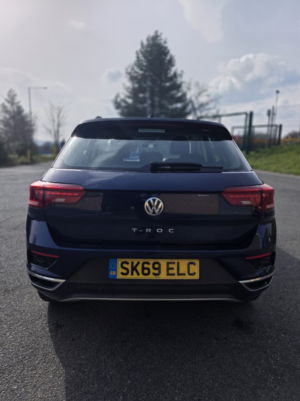 2019 Volkswagen T-Roc 1.6 Tdi Se in Blue — image 6