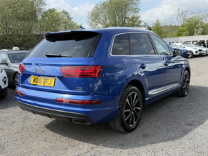 2016 Audi Q7 3.0 Tdi V6 S Line in Blue — image 6