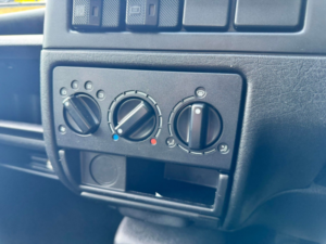 1994 Volkswagen Polo in Blue — image 2