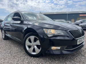 2016 Skoda Superb 2.0 Tdi Se in Black — image 3