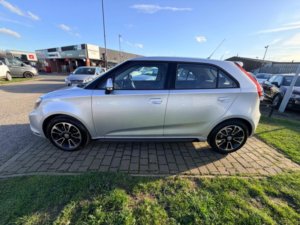 2016 MG Mg3 1.5 Vti-Tech 3style Euro 6 (s/s) 5dr in Silver — image 5