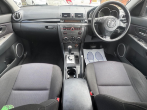 2007 Mazda Mazda3 1.6 Ts 5dr in Silver — image 4