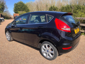 2011 Ford Fiesta 1.25 Centura 5dr in Black — image 5