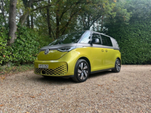 2023 Volkswagen Id. Buzz Cargo Commerce Plus Work.play Swb Day Van/camper in Yellow — image 4