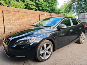 2013 Volvo V40 1.6 T4 Se Lux Nav Powershift Euro 5 (s/s) 5dr in Black — image 6