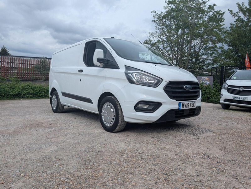 2019 Ford Transit Custom 2.0 320 Ecoblue Trend L1 H1 Euro 6 5dr in Blue — image 1