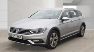2017 Volkswagen Passat 2.0 Tdi Bluemotion Tech Alltrack DSG 4motion Euro 6 (s/s) 5dr in Silver — image 2