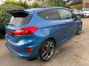 2018 Ford Fiesta 1.5 T Ecoboost St-2 in Blue — image 4