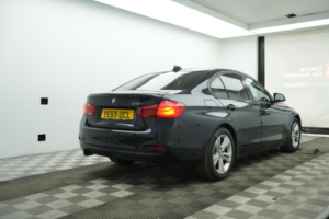 2015 BMW 3 Series 1.5 318i Sport Euro 6 (s/s) 4dr in Blue — image 4