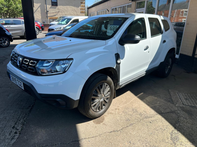 2019 Dacia Duster 1.6 Access Sce 115 4x2 My19 in White — image 1