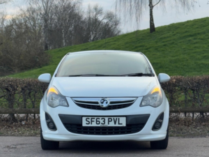 2013 Vauxhall Corsa 1.4 16v Sri Euro 5 3dr in White — image 2