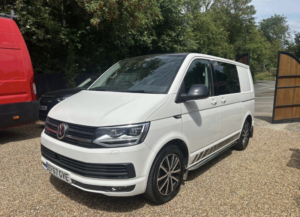 2017 Volkswagen Transporter T6 2.0 Tdi Edition 150 Swb 6 Speed Eu6 Ulez in White — image 2