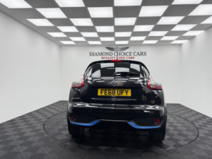2018 Nissan Juke 1.6 Tekna in Black — image 5